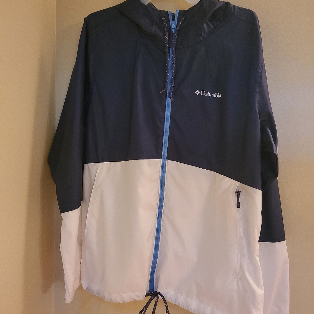 Columbia Women's Windbreaker